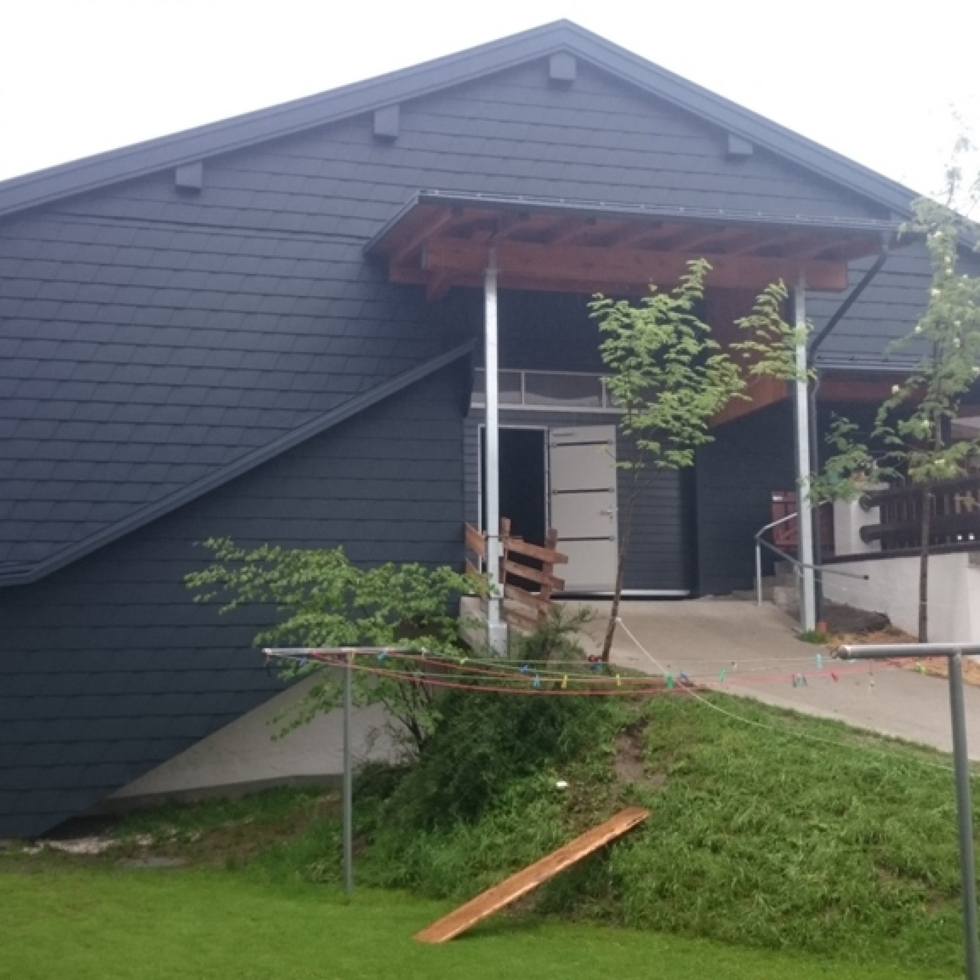 Fassade Schindel Anthrazit