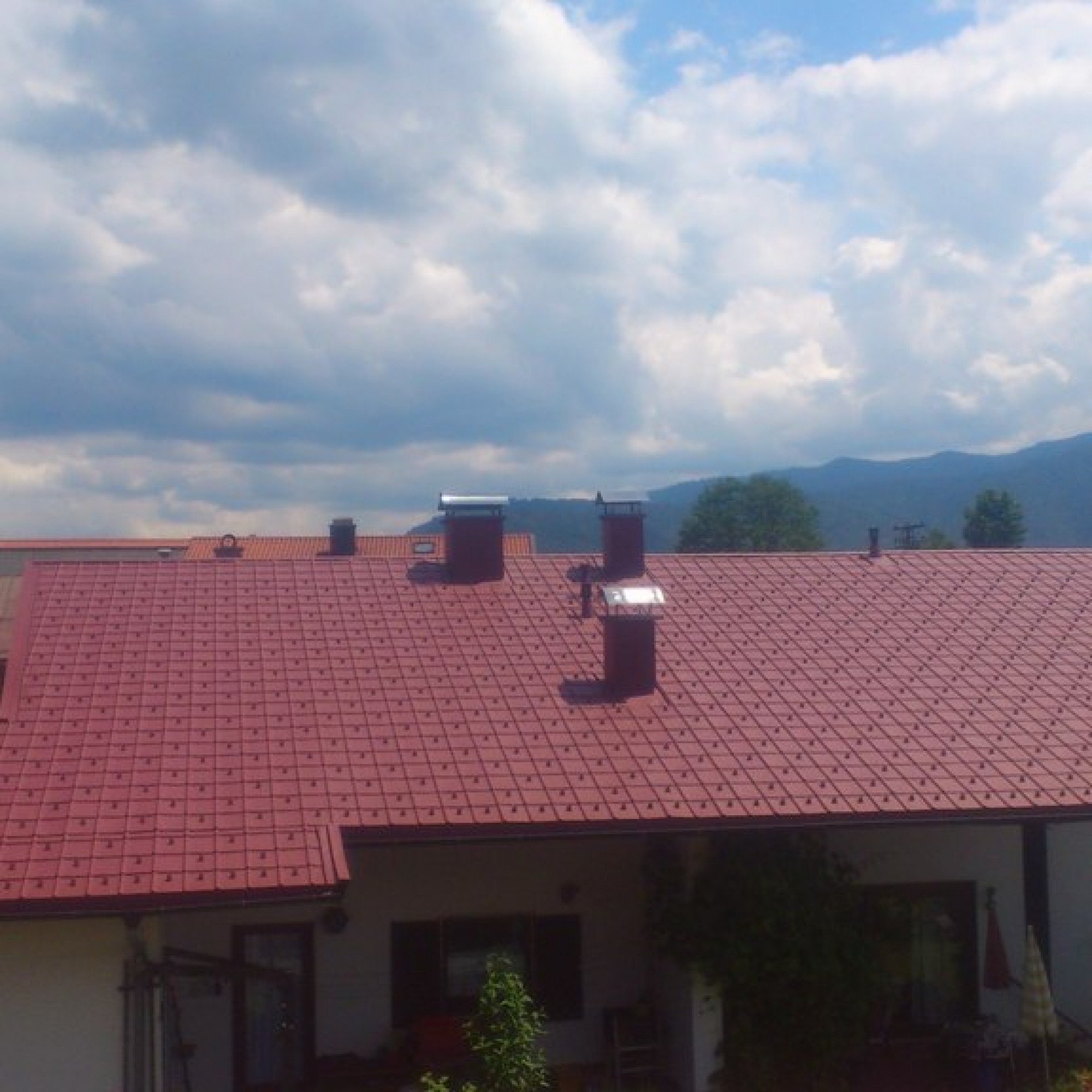 Prefa-Dachplatte-Stucko-P.10-Oxydrot